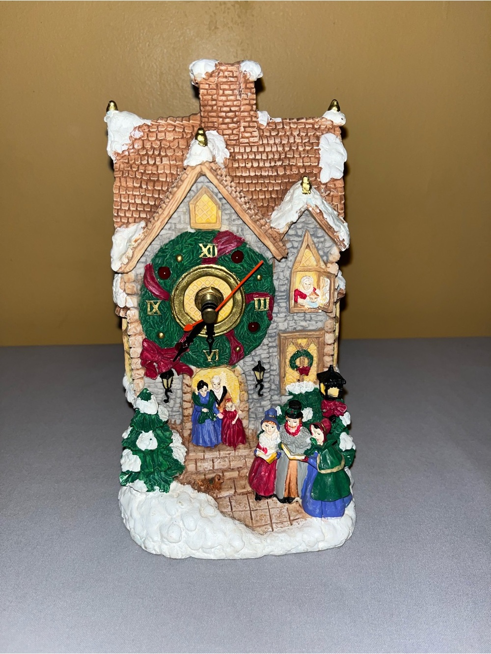 Vintage 1996 Victorian Style Avon Holiday Melody Christmas Clock Tested/Works